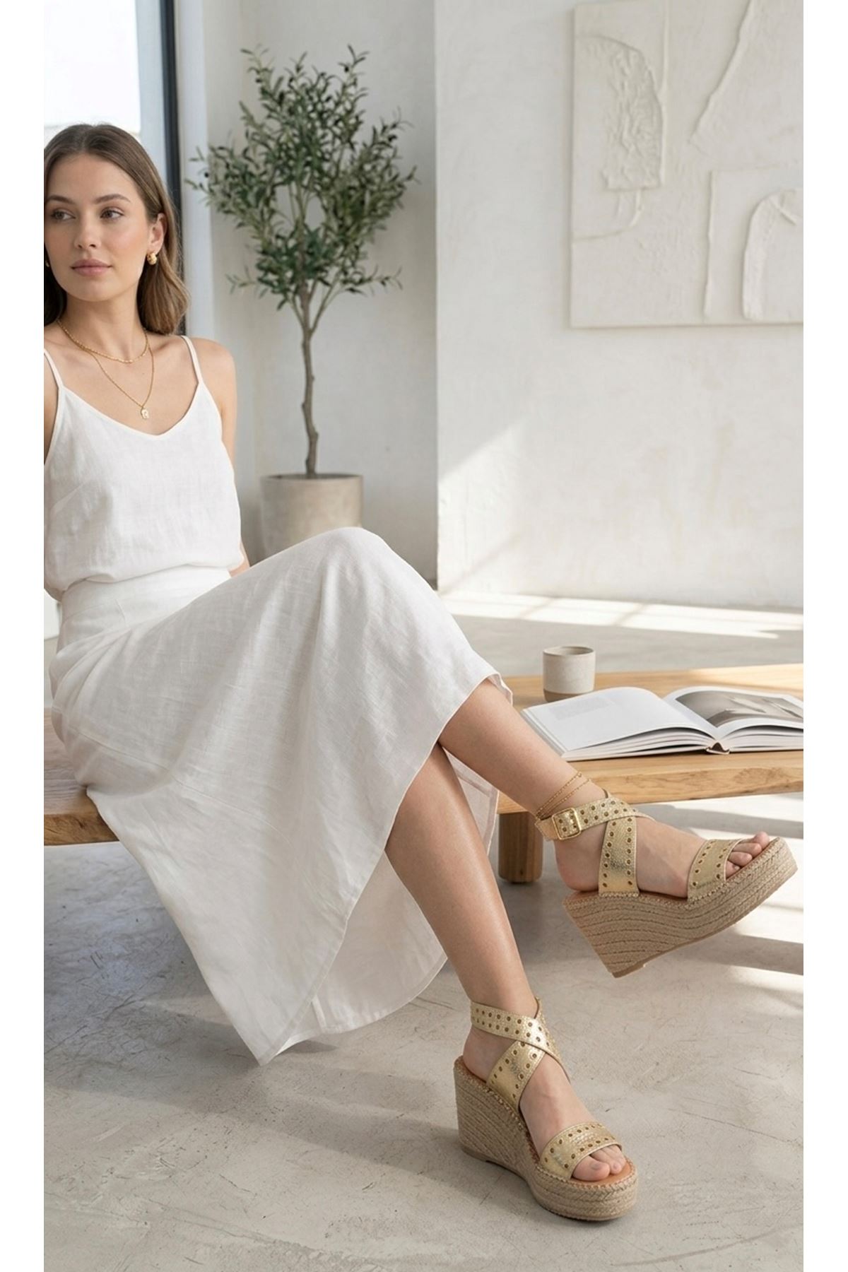 Zımbalı Altın Dolgu Topuk Kadın Espadril Sandalet