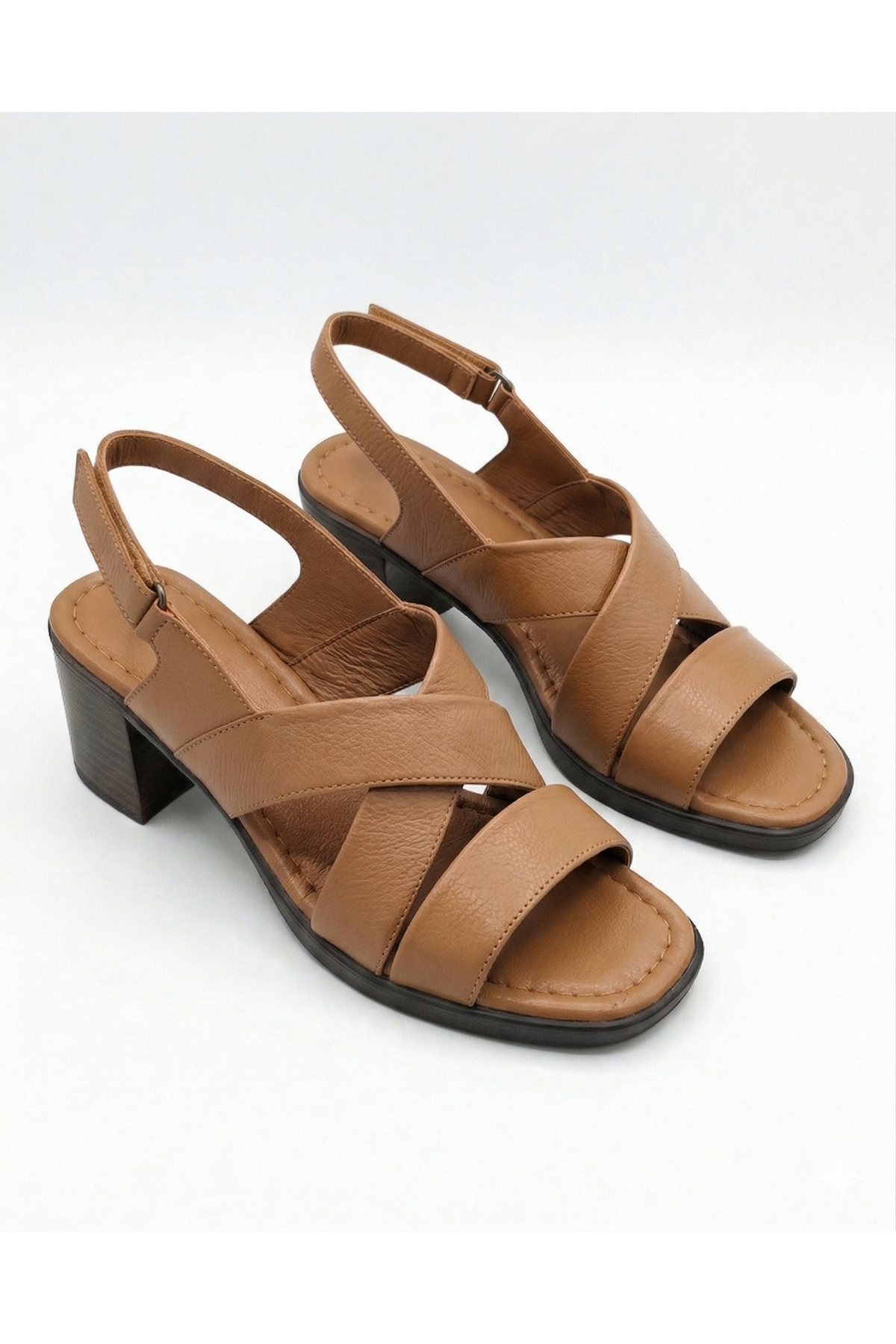 DALİNO Taba Hakiki Deri Sandalet 