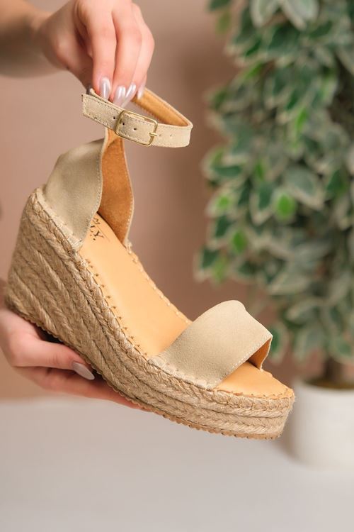 Şık Süet Bej  Dolgu Topuk Kadın Espadril Sandalet